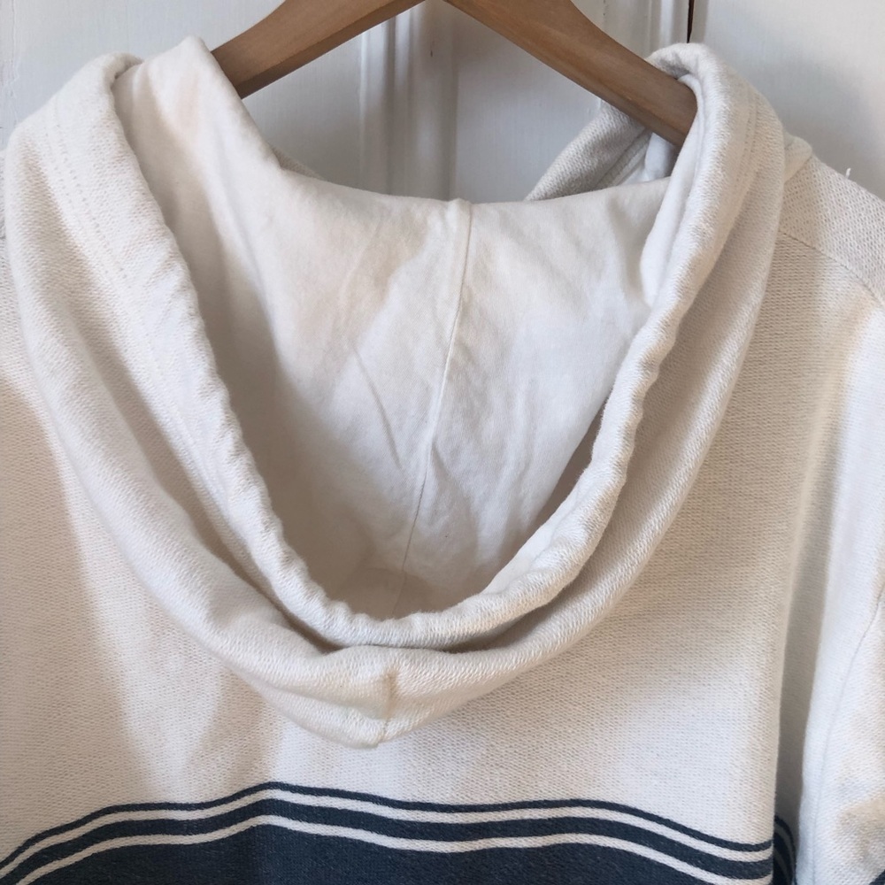 American Eagle Light Weight Cream Hoodie Pullover with Navy Stripe Medium - Picture 7 of 10